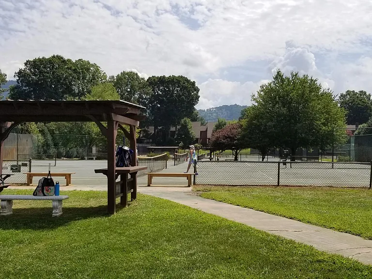 Join up with the various tennis and pickle-ball leagues, enjoy the clay courts outdoors (membership required).