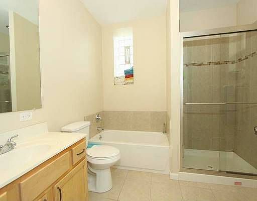 1st image of 2912 N Sacramento Ave #1
