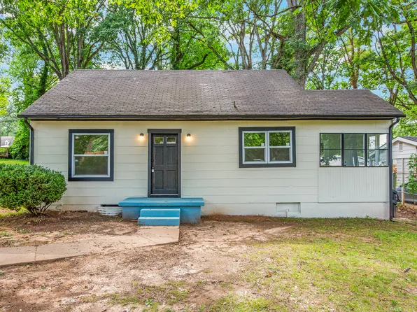 3858 Leo St, Winston Salem, NC 27105