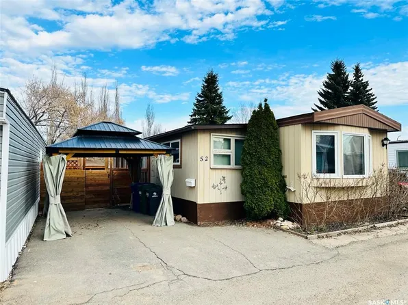 UNIT 52-219 Grant STREET, Saskatoon, SK S7N 2A5