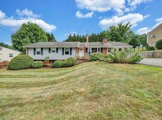 5812 Knowles Dr, Roanoke, VA 24018