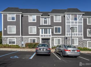 63 Village Dr, Morristown, NJ 07960