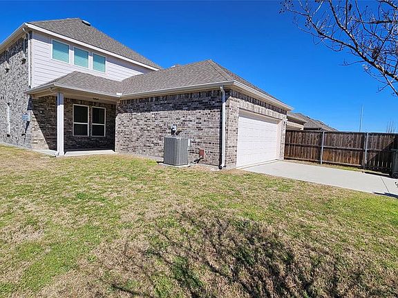 Large, fenced in yard