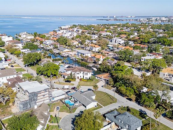 2nd image of 4906 W San Rafael St