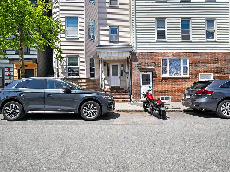 228 Havre St #3 — Photo 27