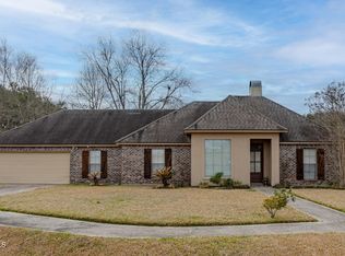 301 Magnolia Knee Dr, Carencro, LA 70520