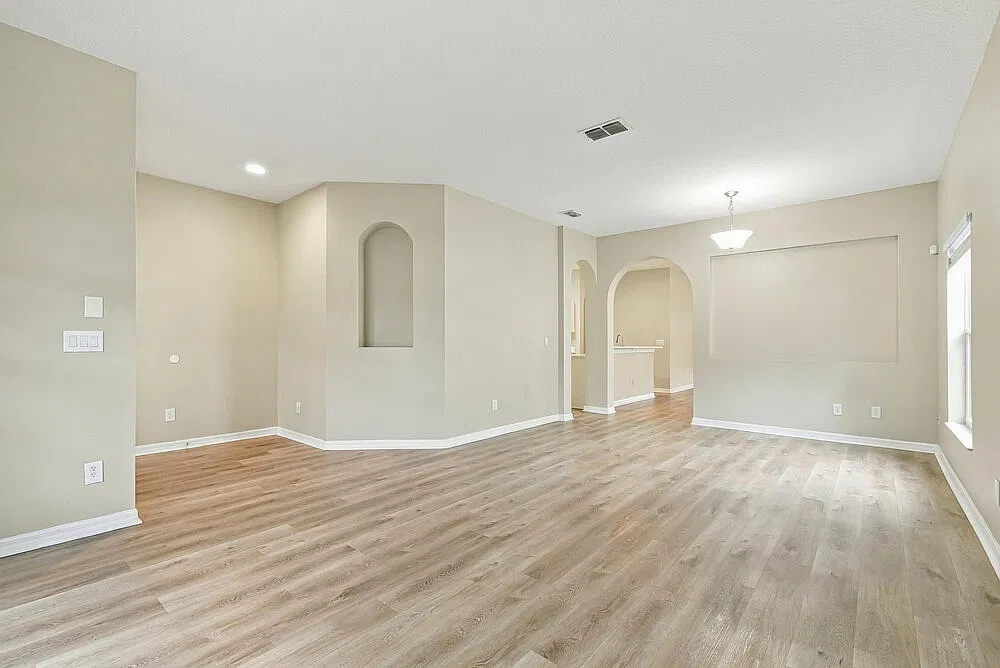 3 bed, 2.0 bath, 1931 sqft, $2,140 — Photo 4