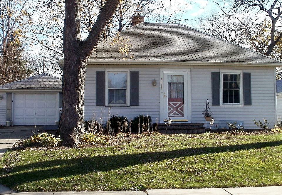 1st image of 1623 Stratford Ct