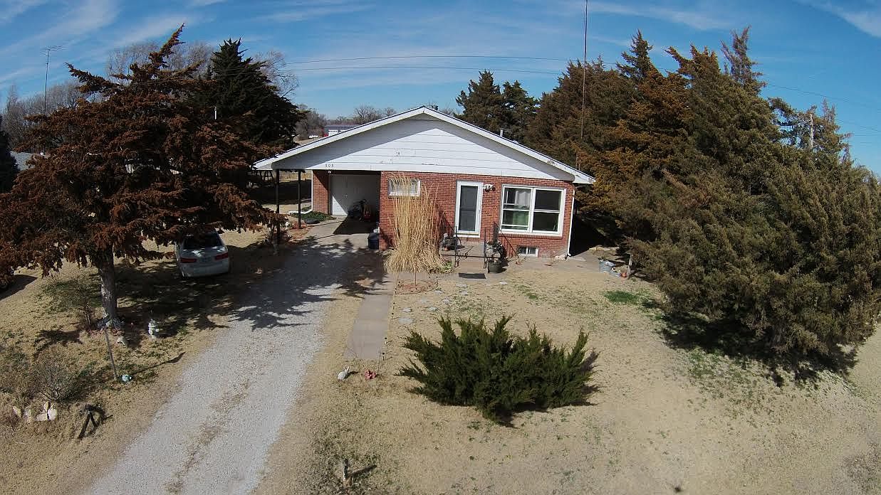 505 Main St, Burdett, KS 67523 Zillow