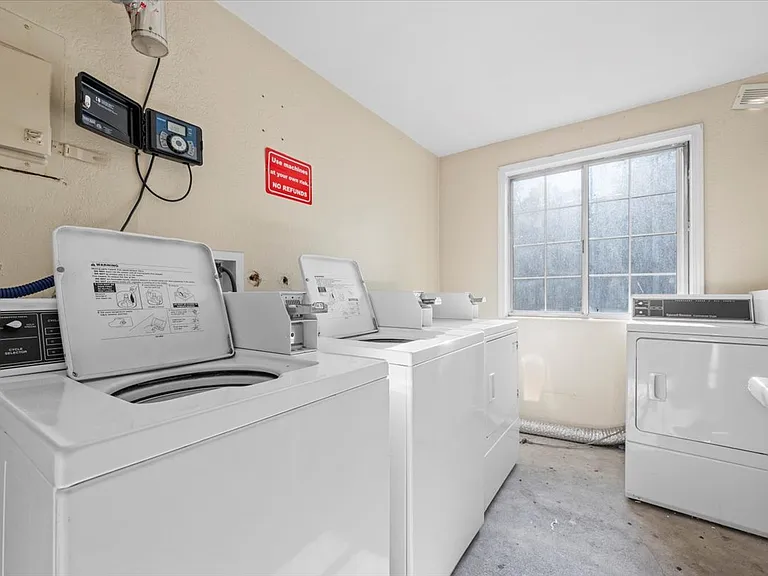 728 W 1720 N #319 — Photo 19