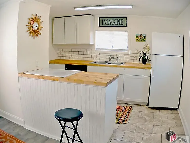 364 Branch St — Photo 11