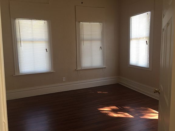 bedroom/living room