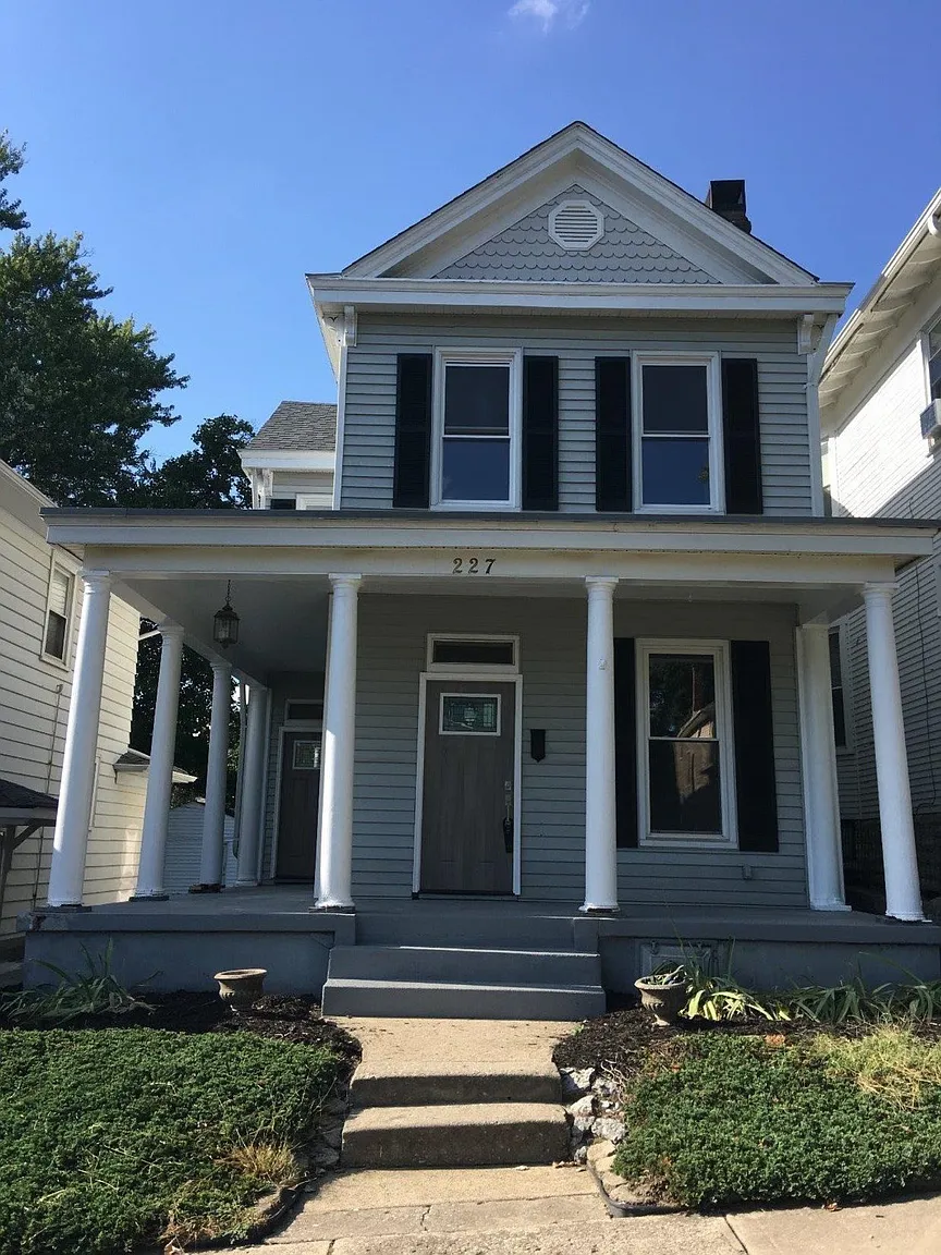 227 N D St photo 1