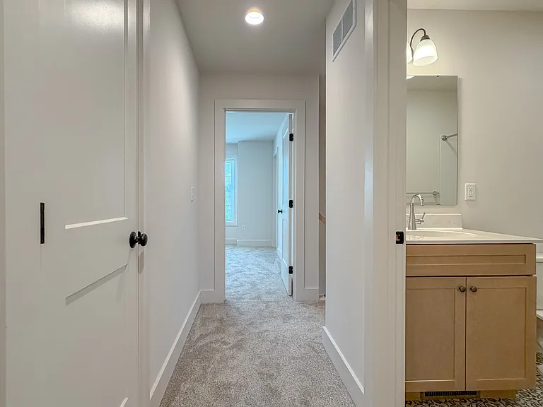 271 Locust St — Photo 25