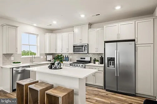 854 Graphite Dr Photo 1