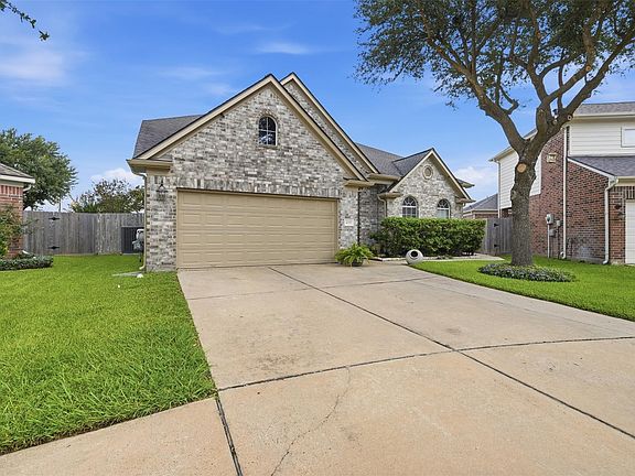 3rd image of 4015 Tulip Glen Ct
