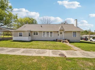 307 N Oklahoma Ave, Tahlequah, OK 74464