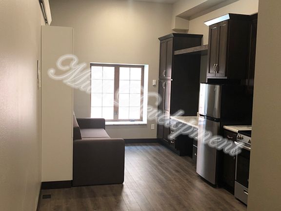 2nd image of 601 4th St