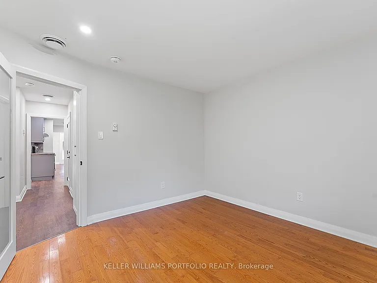 32 Gatesview Ave #UPPER — Photo 34