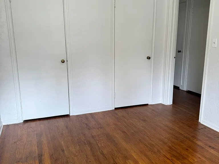 1533 Melrose St — Photo 8