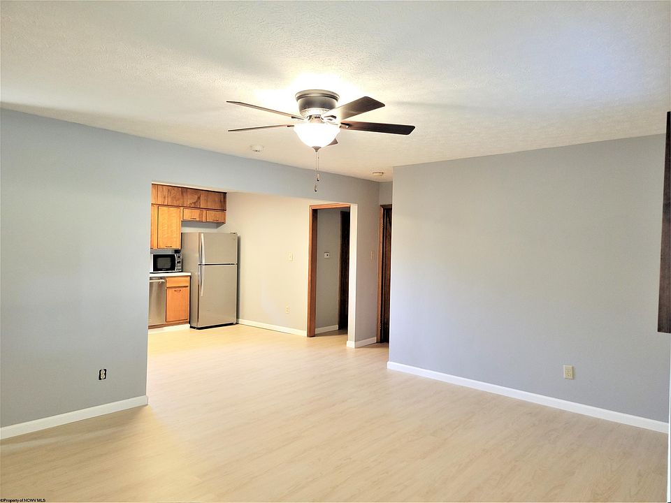 1415 Peacock Ln, Fairmont, WV 26554 Zillow