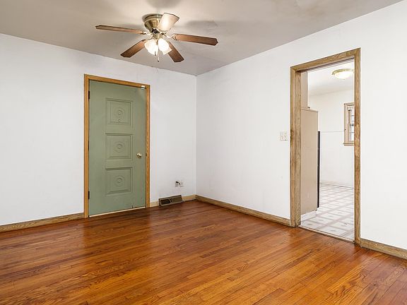 3rd image of 2404 Arthur Ave