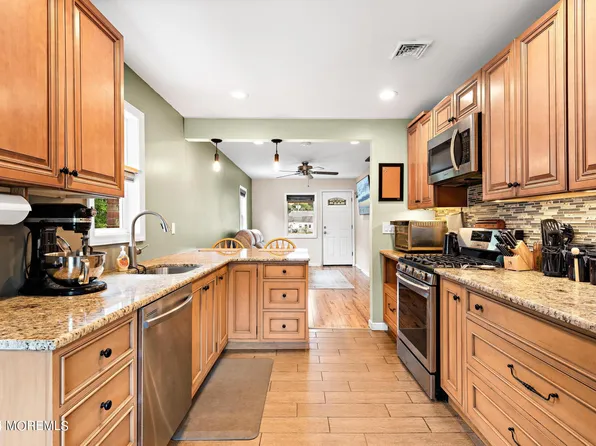 71 Highfield Avenue, Matawan, NJ 07747