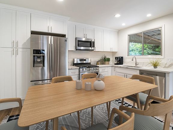 3rd image of 22610 Marlin Pl