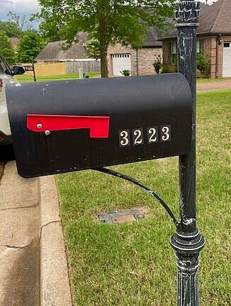 3rd image of 3223 Peachtree Dr