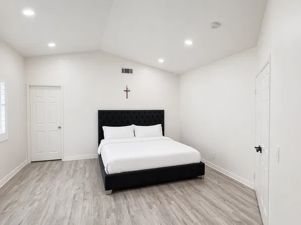 9193 Middlefield Dr, Riverside, CA 92508