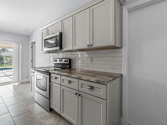 5th image of 5295 NW Lovett Circle