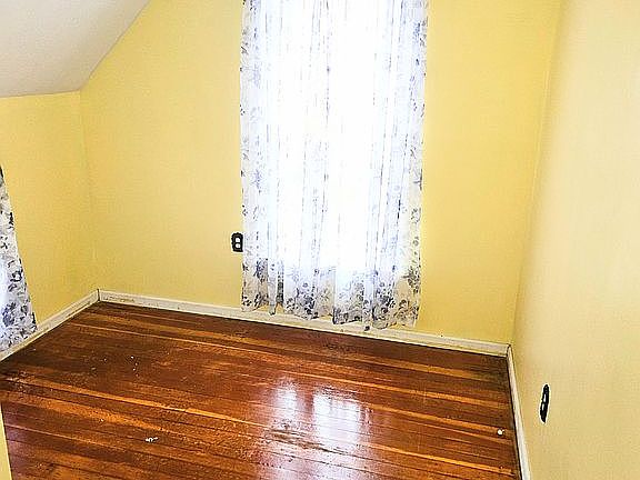 4th image of 316 Greenwood Ave