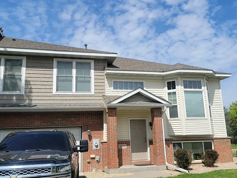 20009 Heritage Dr — Photo 2
