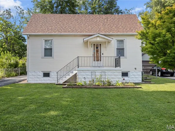 6720 Bonnie Ave, Saint Louis, MO 63123