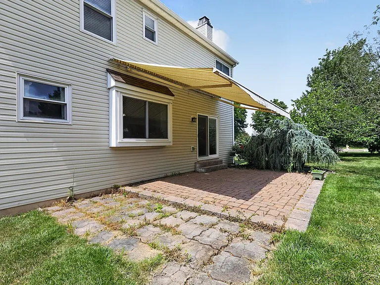 402 Candlewood Way — Photo 42