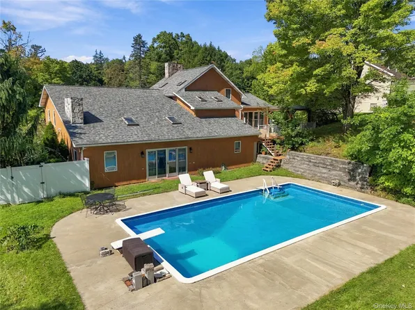 2 Stanton Drive, Newburgh, NY 12550