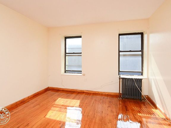 4th image of 466 Franklin Ave APT 3