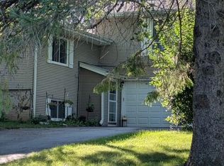 W277S8820 Lakeside Dr, Mukwonago, WI 53149