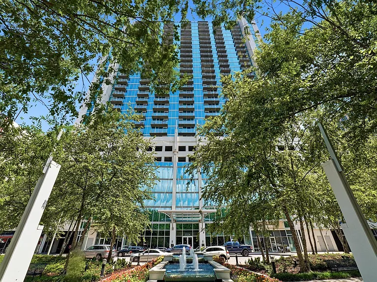 3324 Peachtree Rd NE #1403 — Photo 35