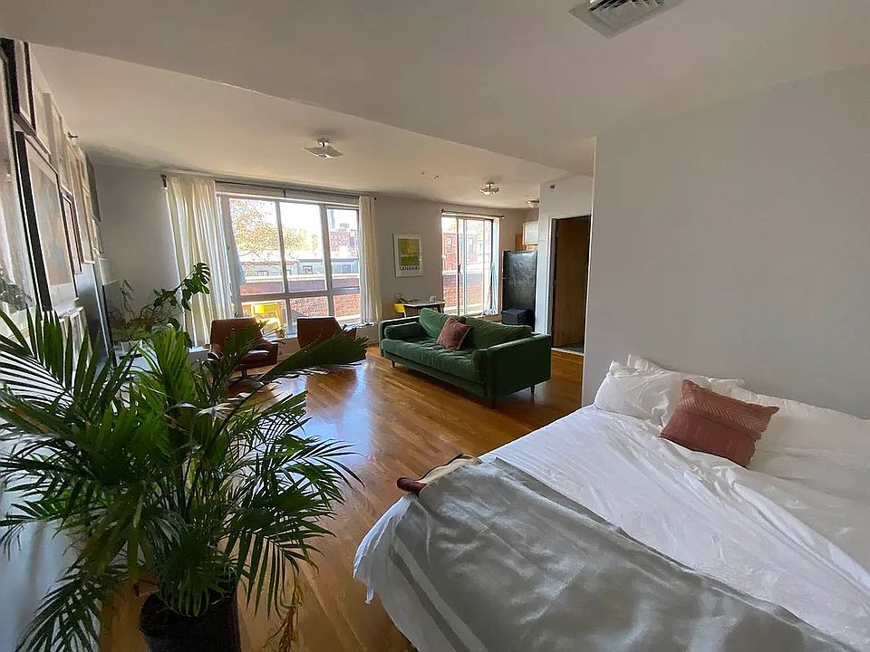 1st image of 324 Grand Ave #4EA