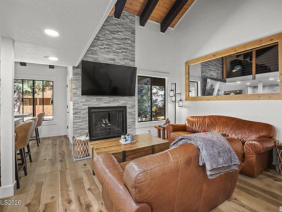 3rd image of 945 Harold Dr Unit 20