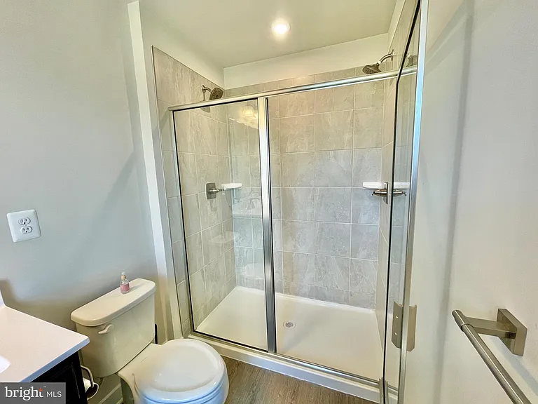 1518 Wilmer Park Ln — Photo 36