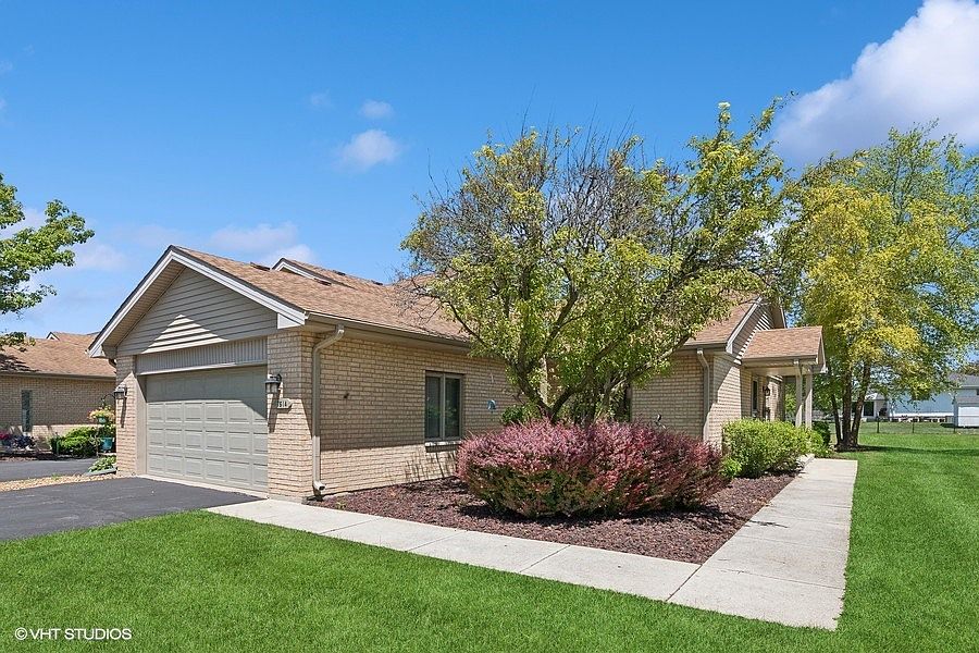 1st image of 7614 W 158th Ct