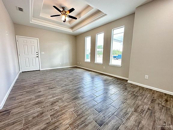 4th image of 1304 Vani Dr APT 4