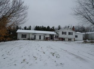 7651 Rose Rd, Plymouth, IN 46563