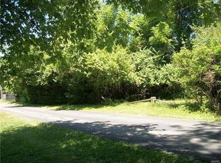 10125 Mooney Ln, Saint Louis, MO 63128