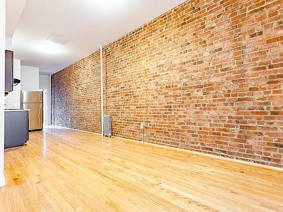 4th image of 1442 De Kalb Ave #1L