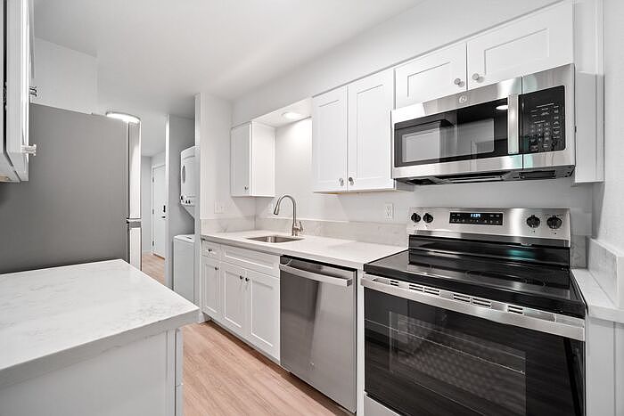 1st image of 3203 E 33rd St #16