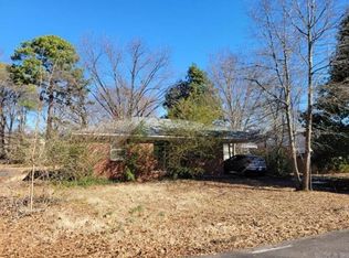 1206 Harton St, Conway, AR 72032