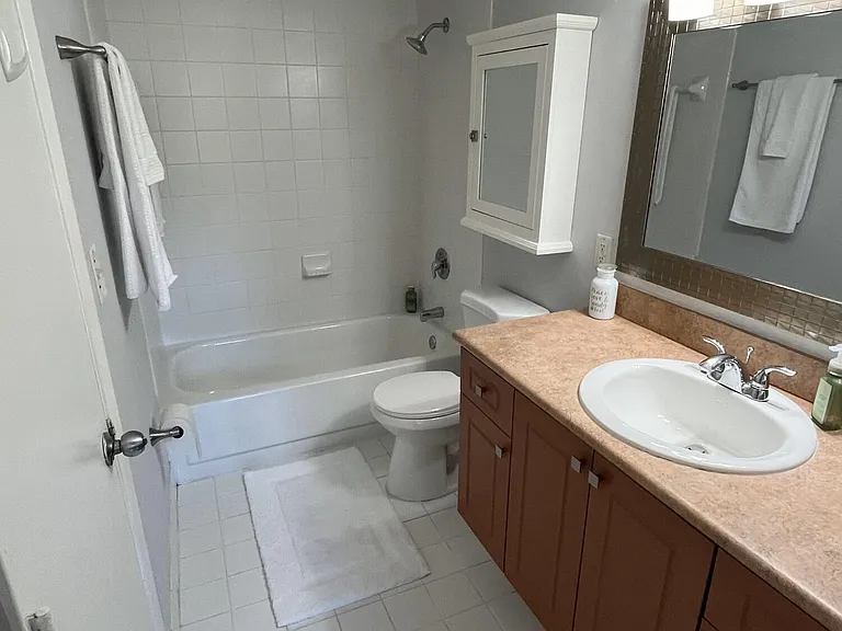 1915 Lavers Cir E #E101 — Photo 14